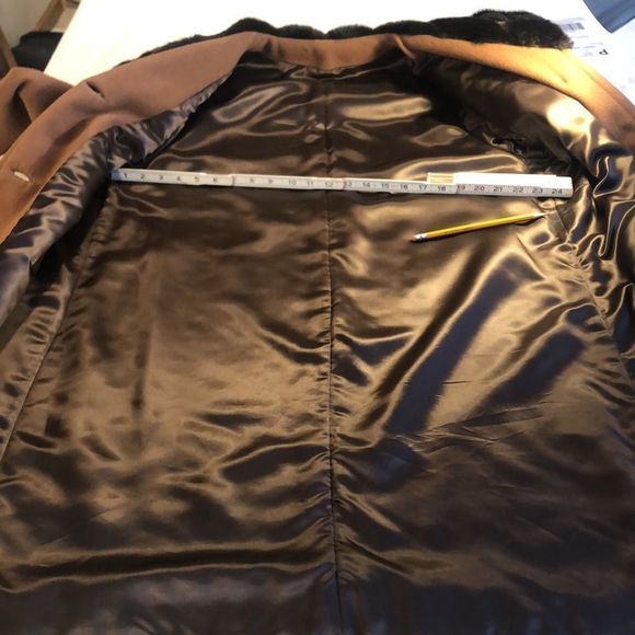 VINTAGE MARY LANE WINTER COAT MUST BE AUTHENTICATED Fur collar /cuffs 50 yr old. - Picture 14 of 15